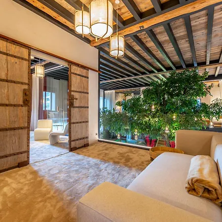 Villa Woodloft, A Unique Place With An Indoor Pool! Sevrier