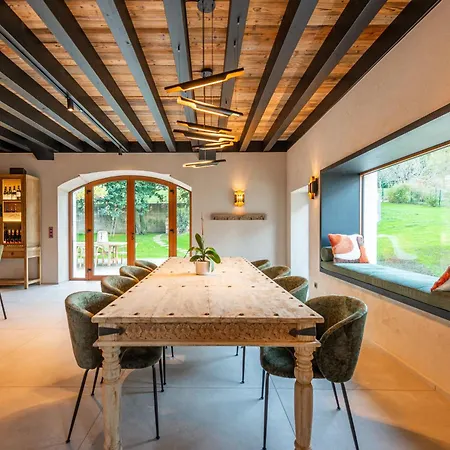 Woodloft, A Unique Place With An Indoor Pool! * Sevrier