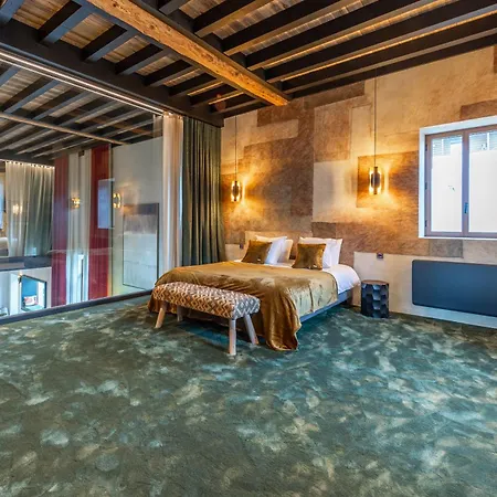 Villa Woodloft, A Unique Place With An Indoor Pool!