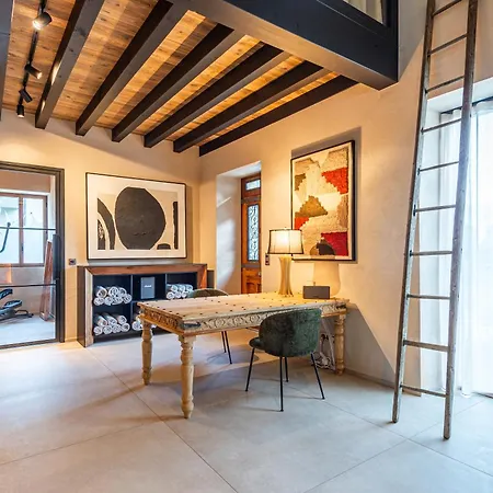 Woodloft, A Unique Place With An Indoor Pool!